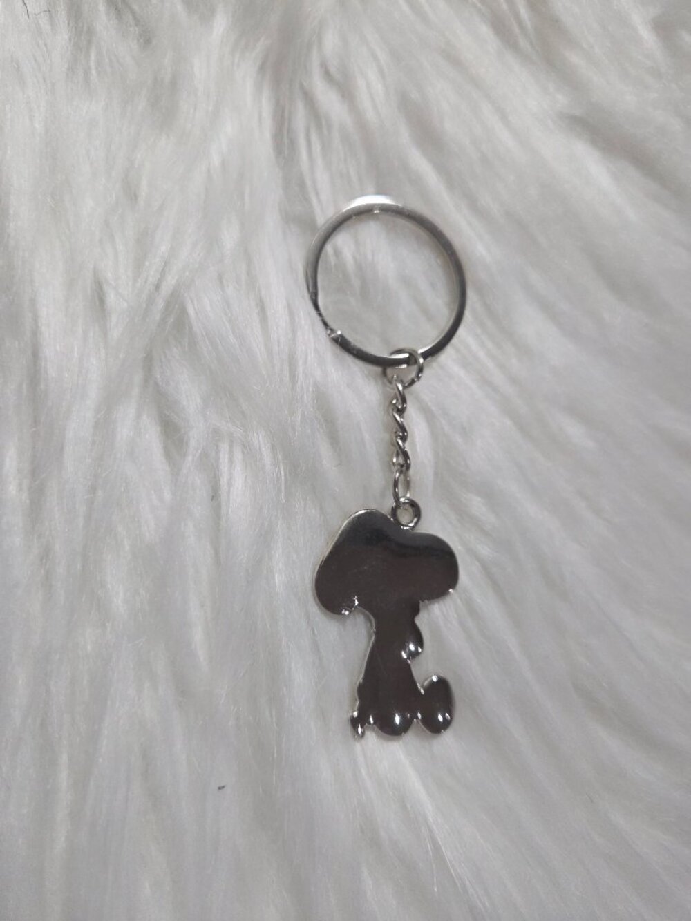 Peanuts Snoopy Keychain - Picture 2 of 4
